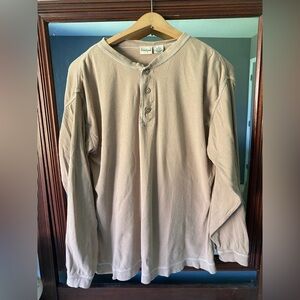 GreatLand mens Henley. Size‎ Medium. Tan.